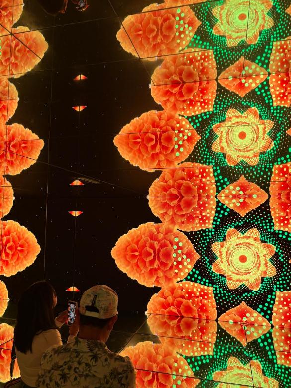 Luces de la experiencia inmersiva Viaje al Mictlán