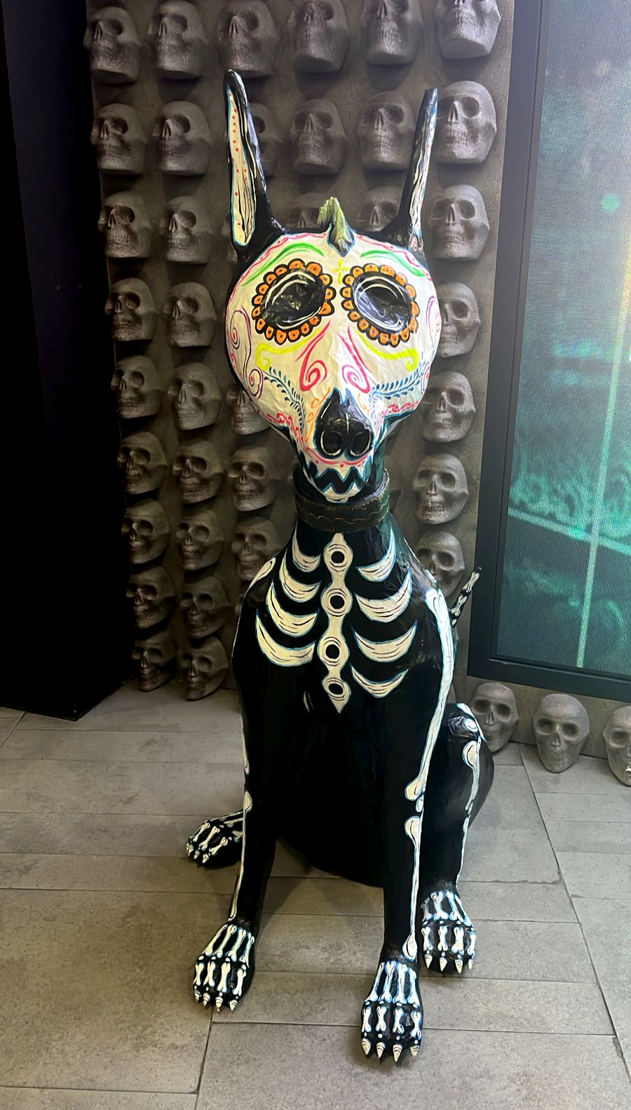 Xoloitzcuintle de papel