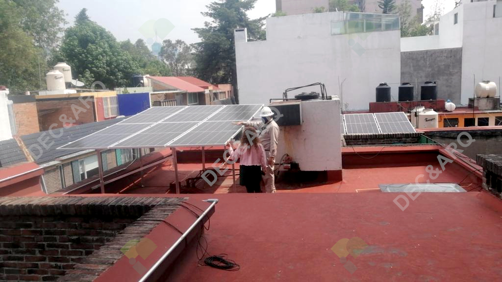 Celdas solares colocadas sobre armazón